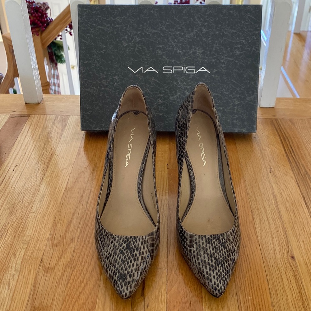 Snakeskin pumps
